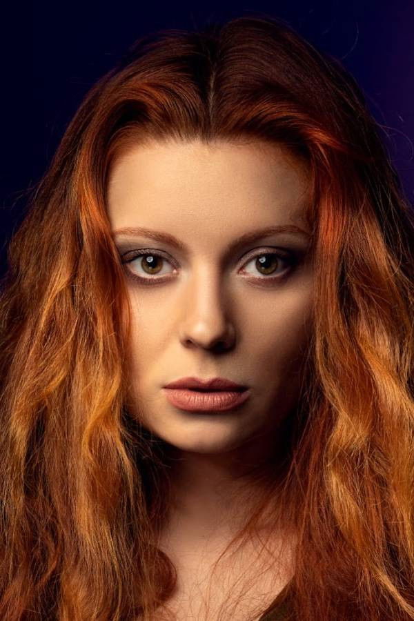 Anna Birzul backdrop