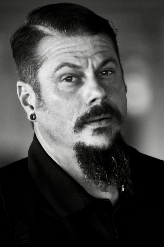 Joshua Peri backdrop