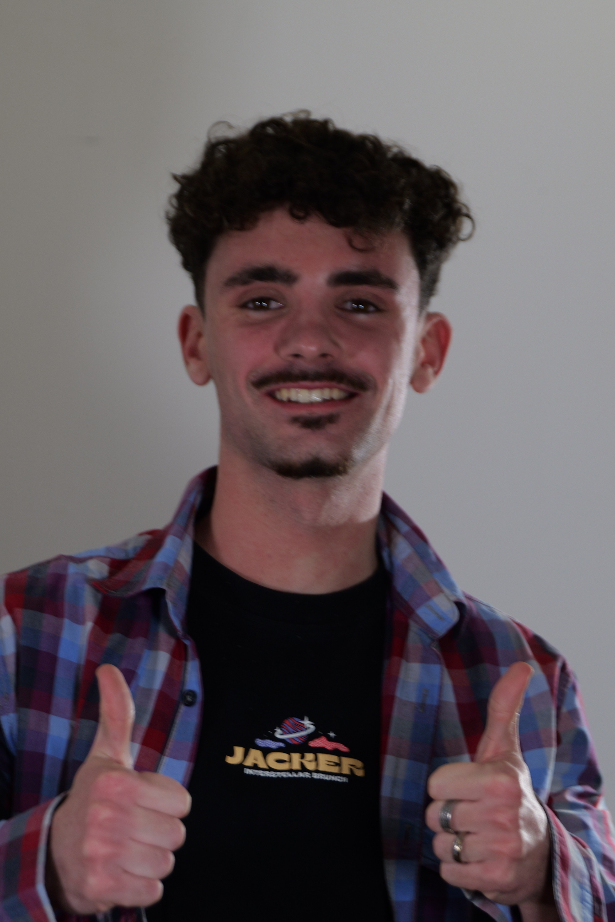 Tristan Benaiche backdrop