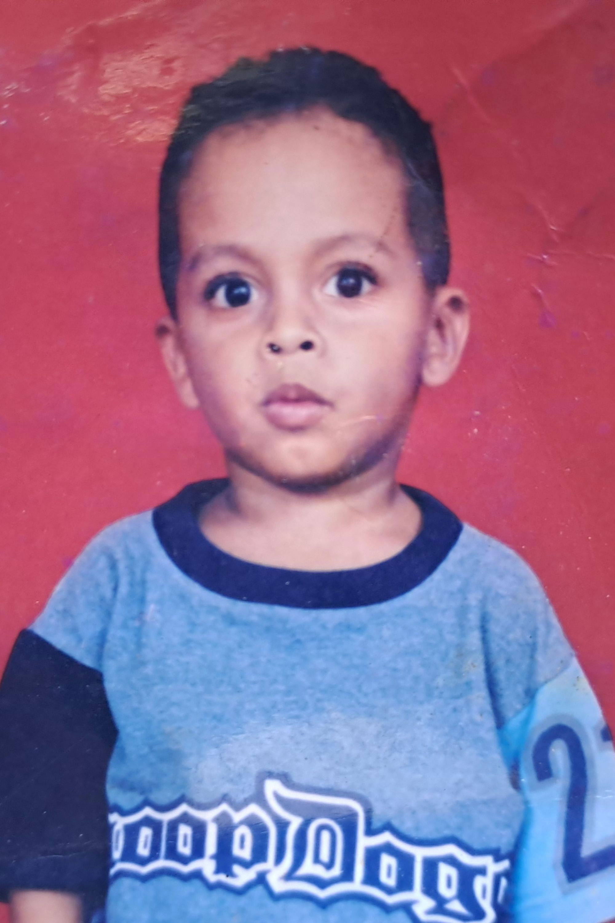 José Topumo backdrop