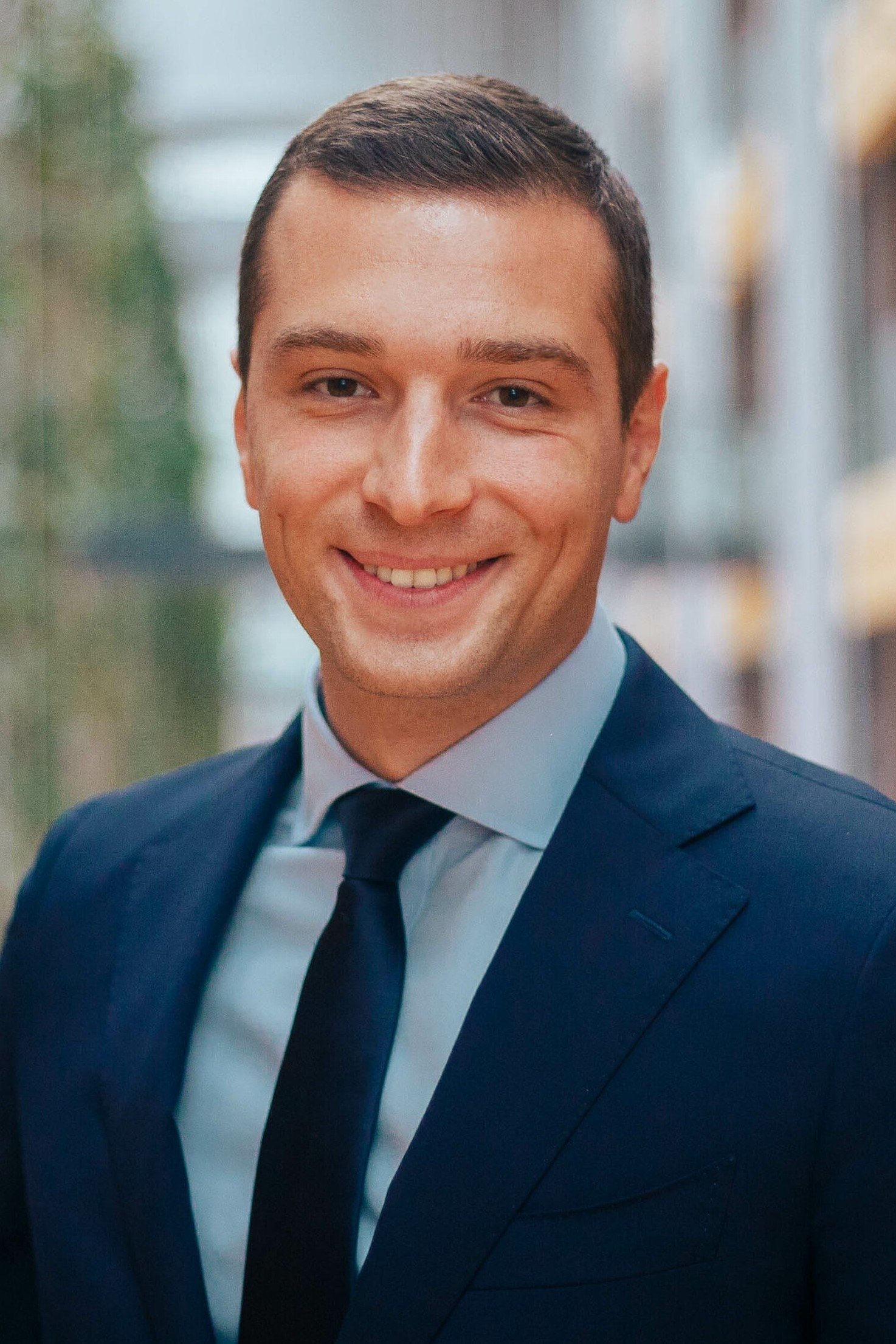 Jordan Bardella backdrop