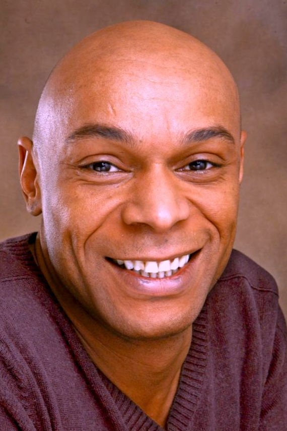 Denis Maréchal backdrop