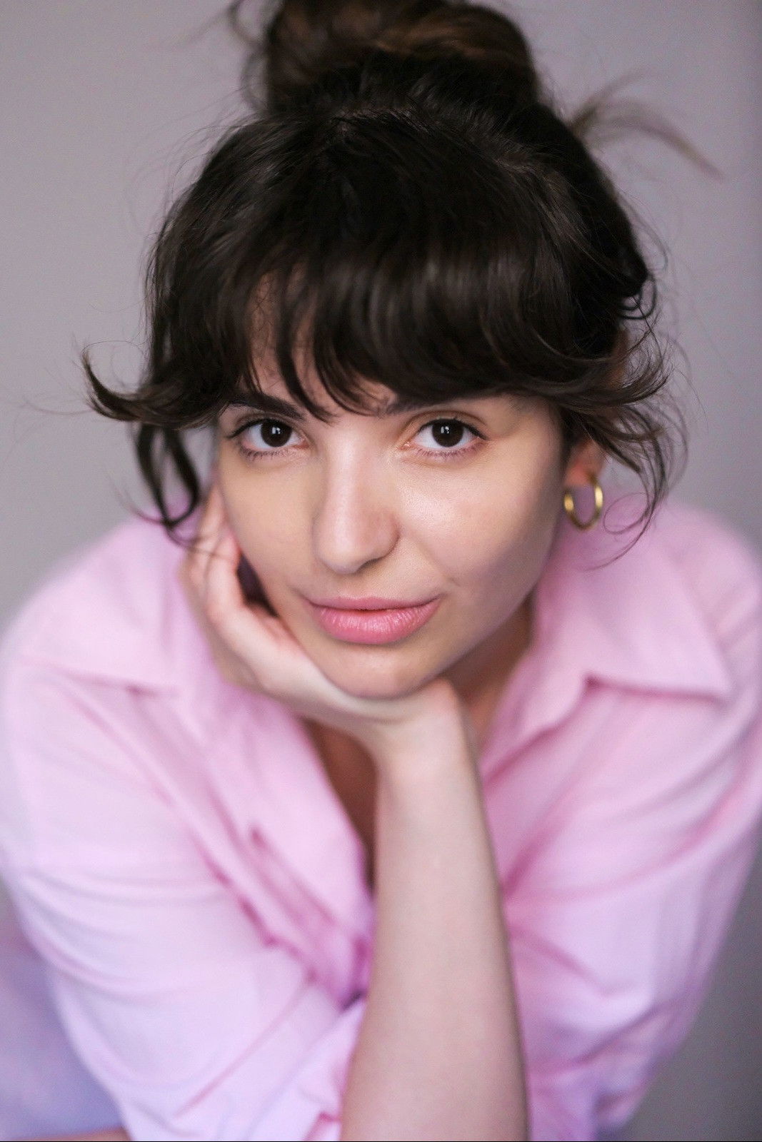 Virginia Isernia backdrop