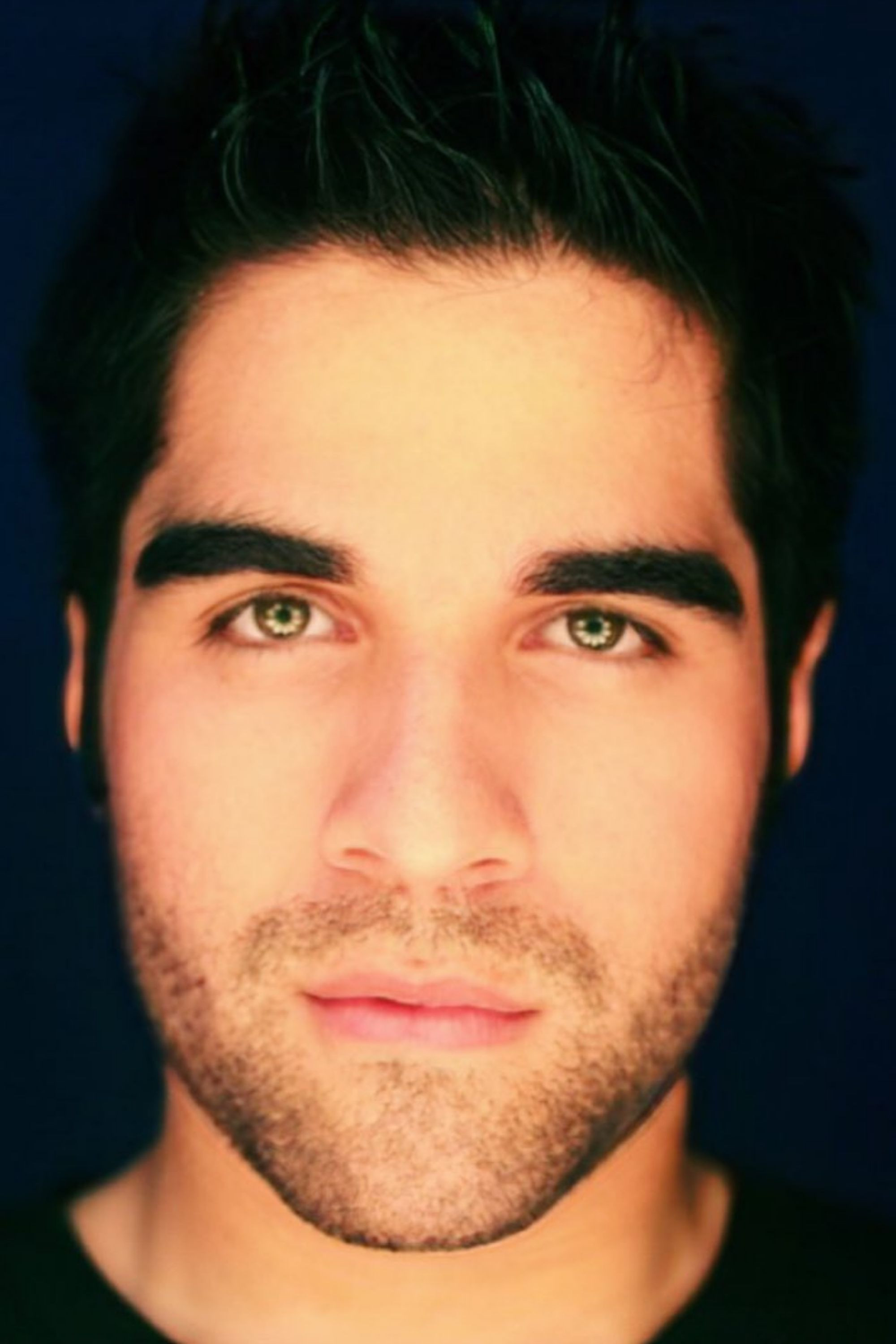 Juan Zelaya Sittón backdrop