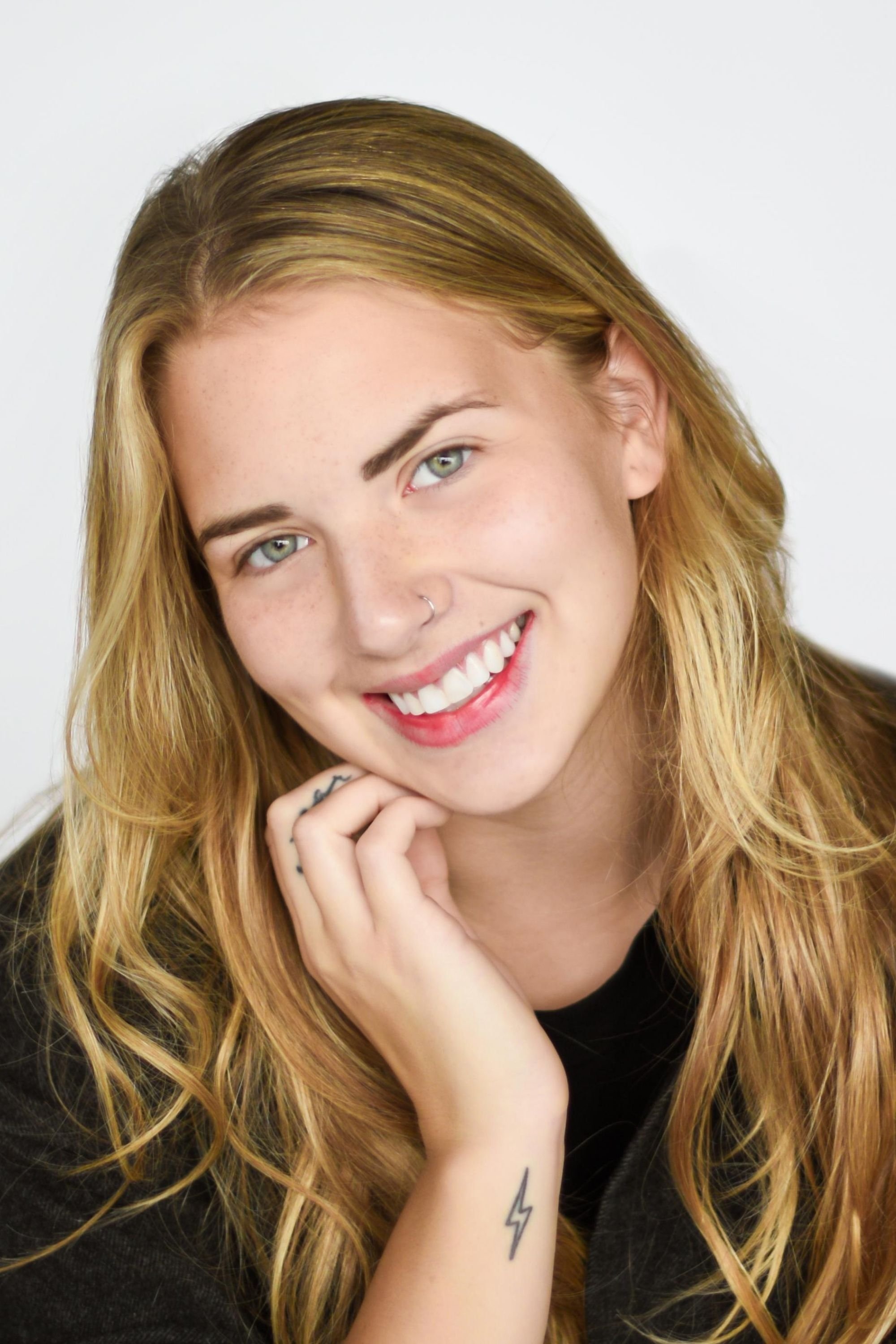 Carmen Halphen backdrop