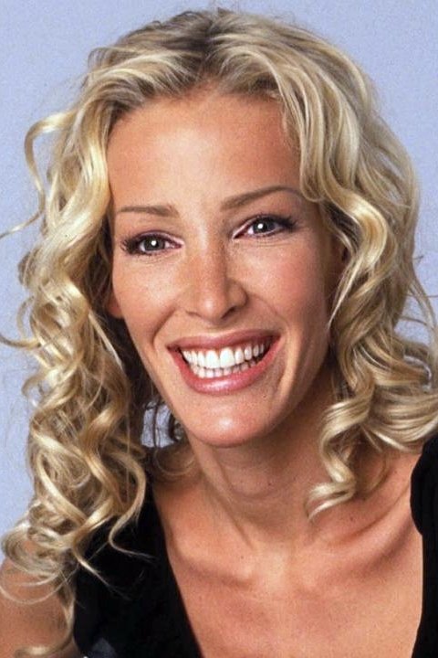 Ophélie Winter backdrop