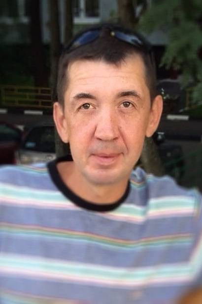 Sergei Shelgunov backdrop