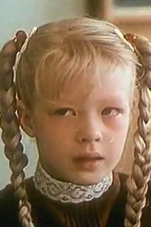 Anna Sergeeva backdrop