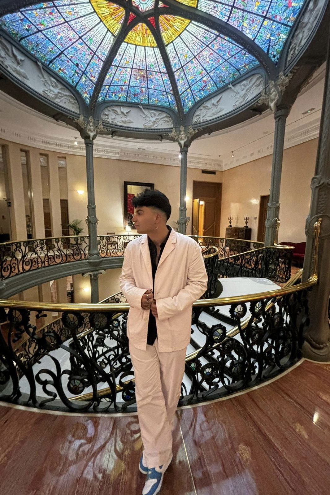 Camilo Pérez backdrop