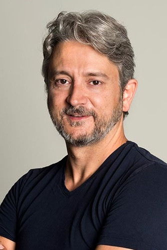 Xavier Ricart backdrop