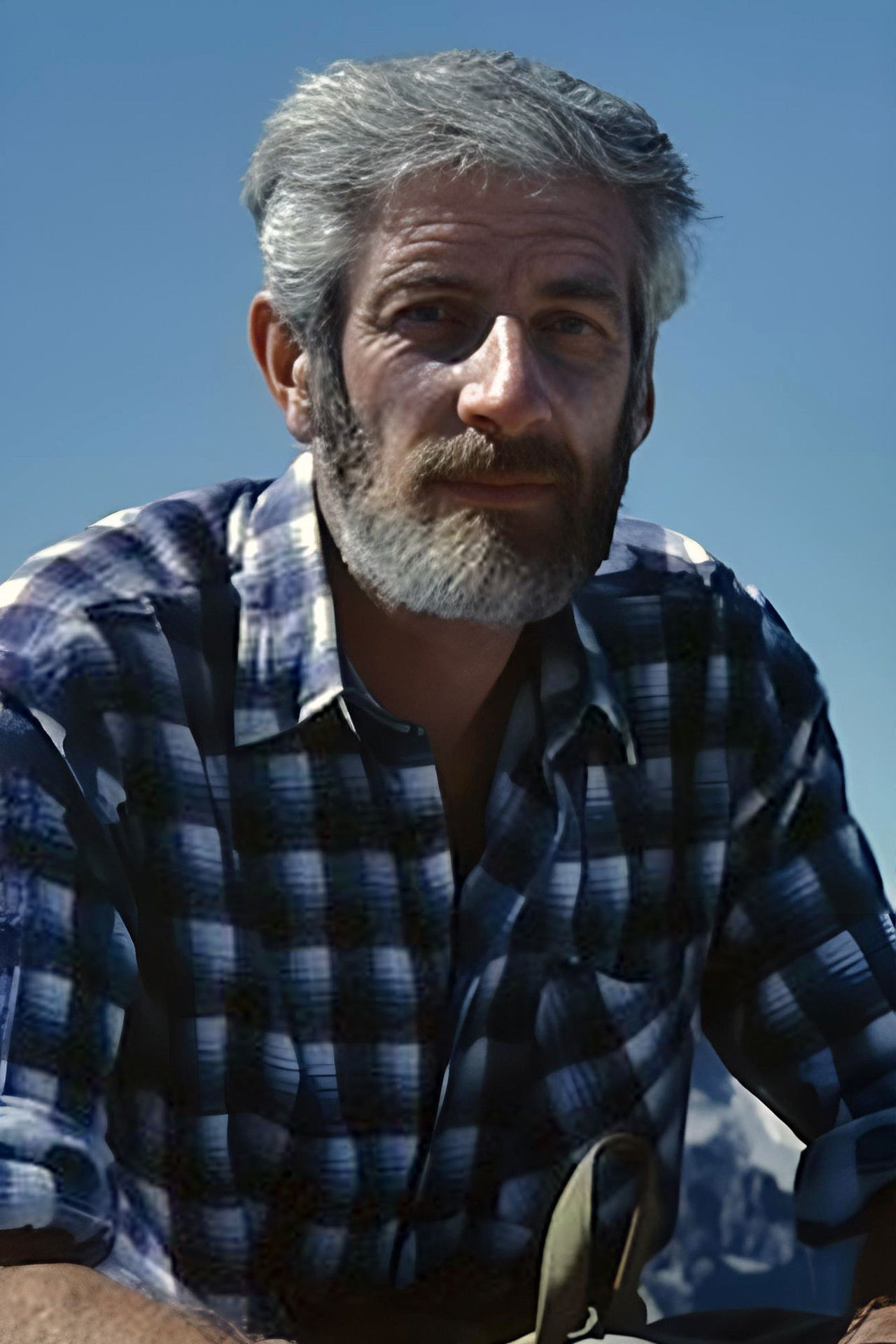 Kev Reynolds backdrop