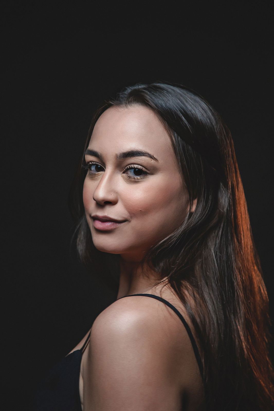 Raquel Chamon backdrop