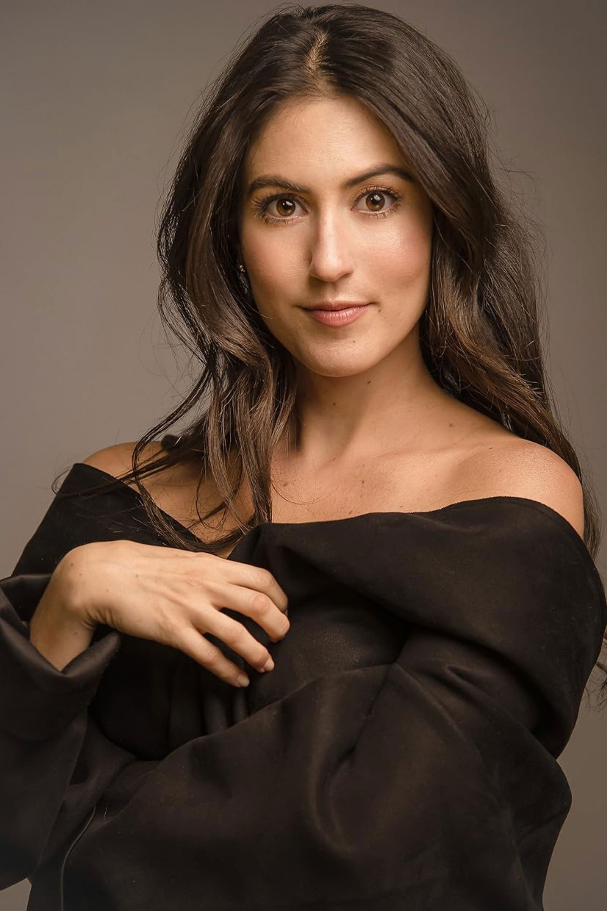 Isabella Córdoba backdrop