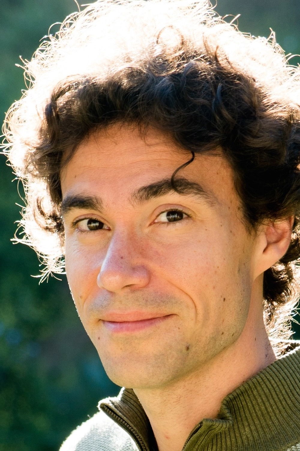 Alexander Berger backdrop