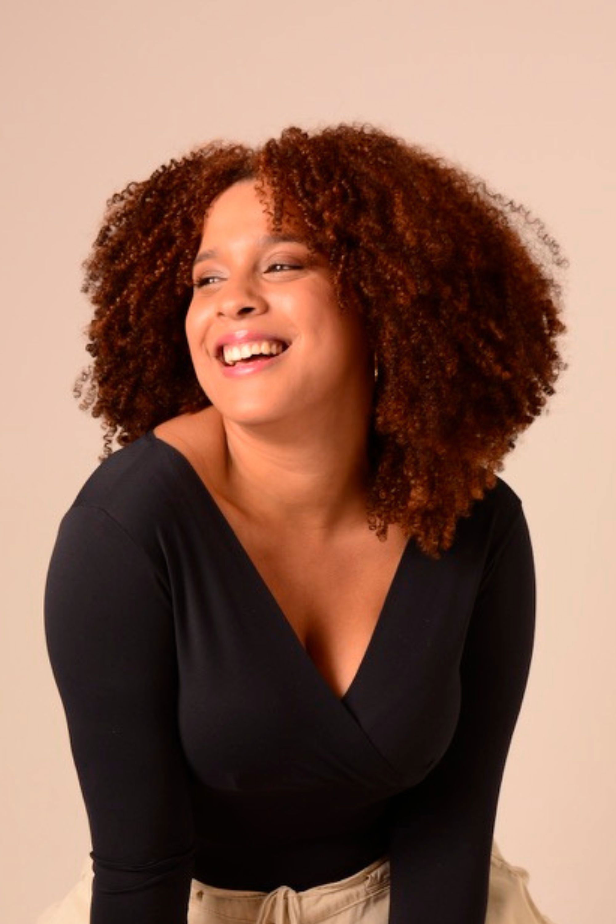 Thayane Coelho backdrop