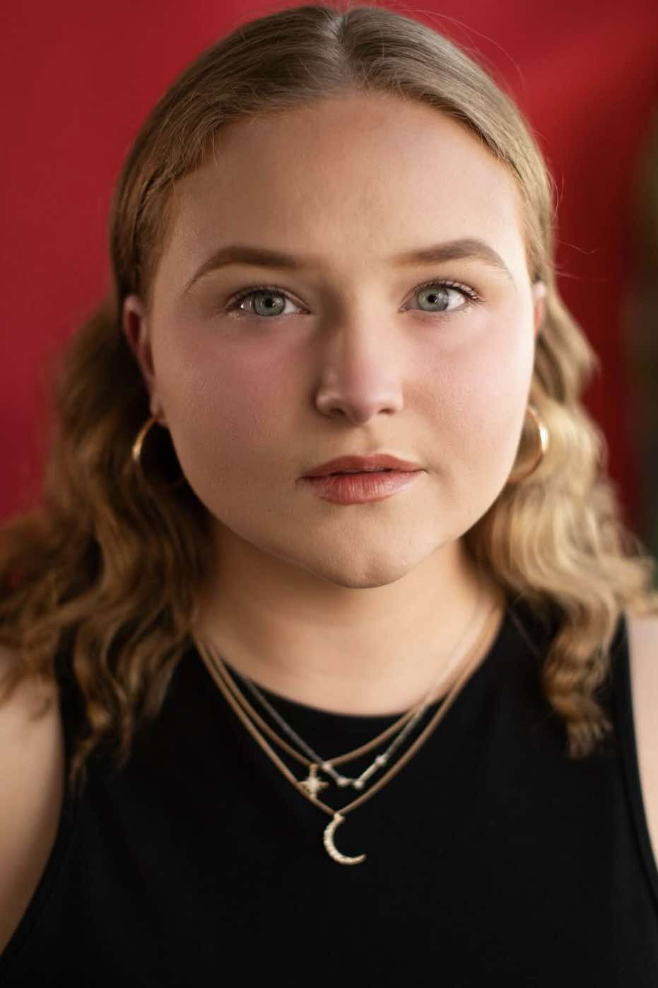 Niamh Osborne backdrop