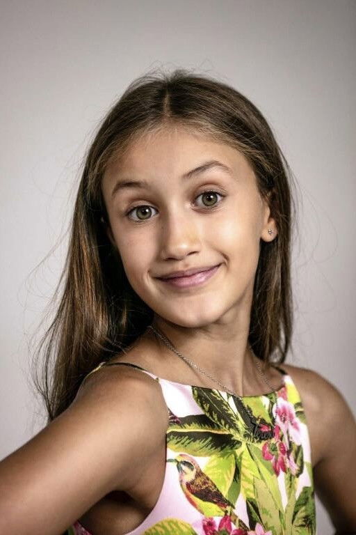 Teresa Morici backdrop