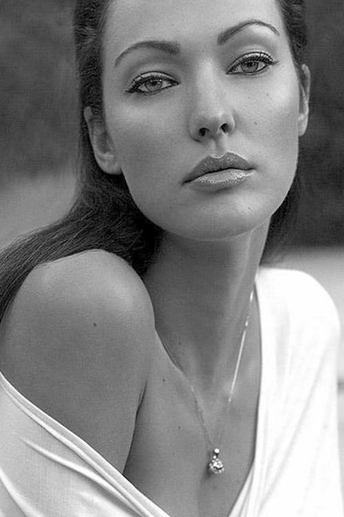 Juliette Marquis backdrop