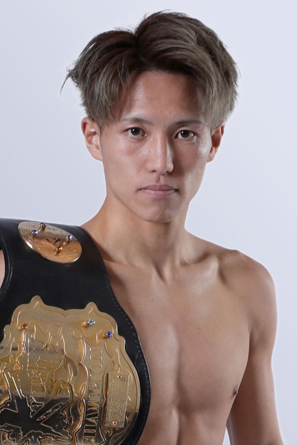 Tomoya Yokoyama backdrop