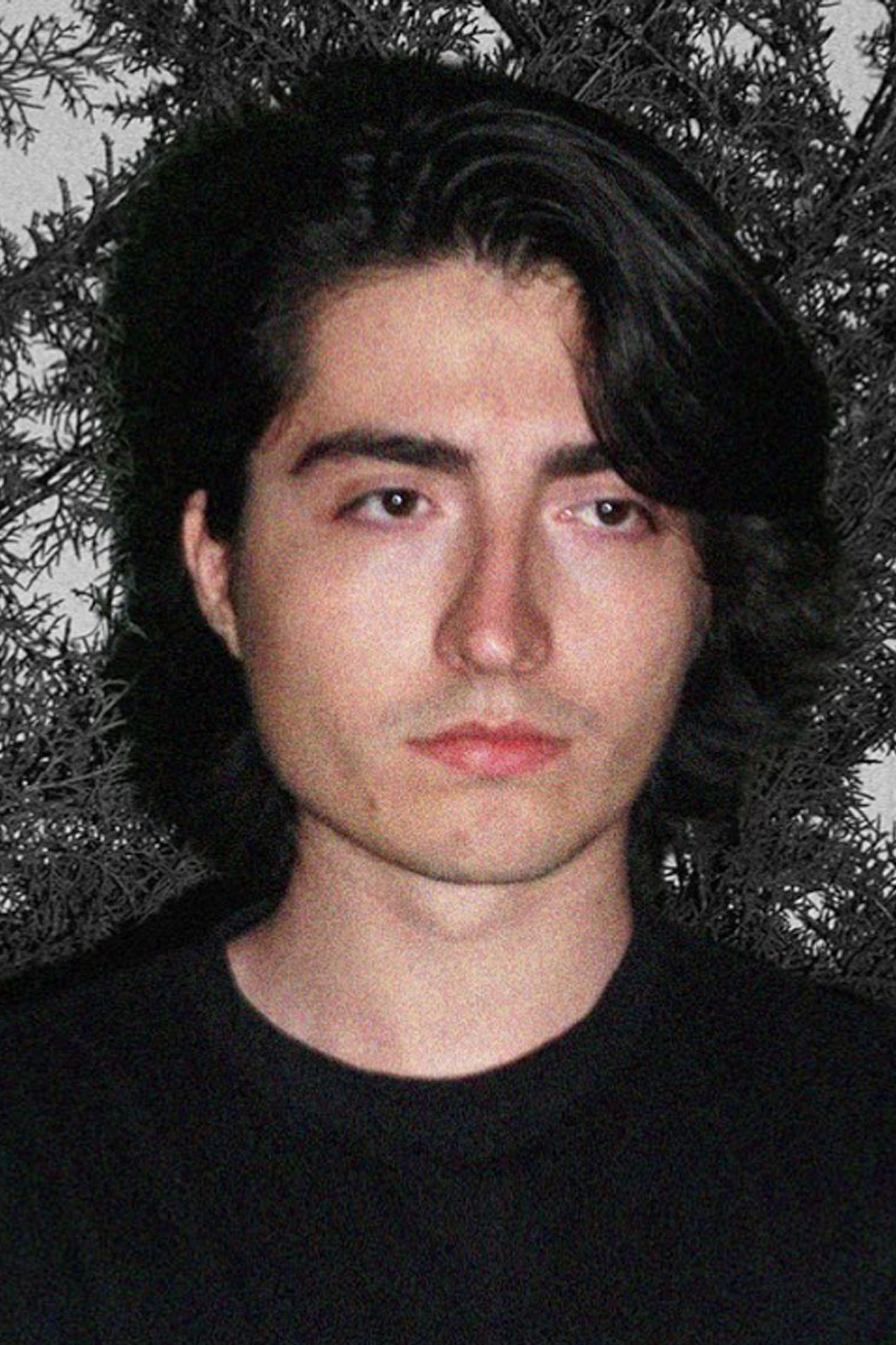 Ricardo Alcaraz backdrop