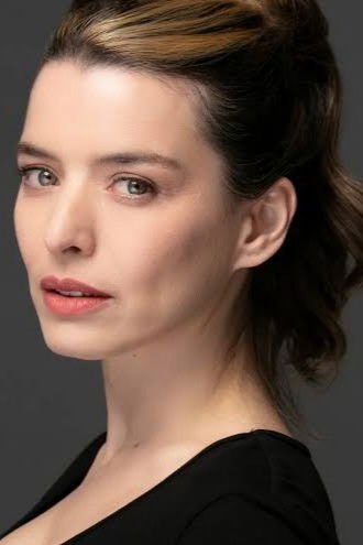 İlkem Ulugün backdrop