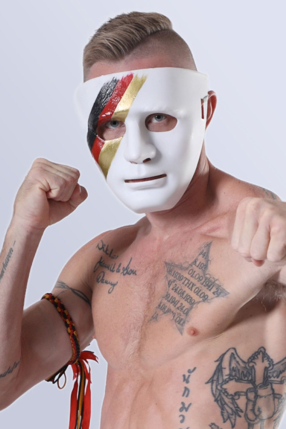 Pascal Schroth backdrop