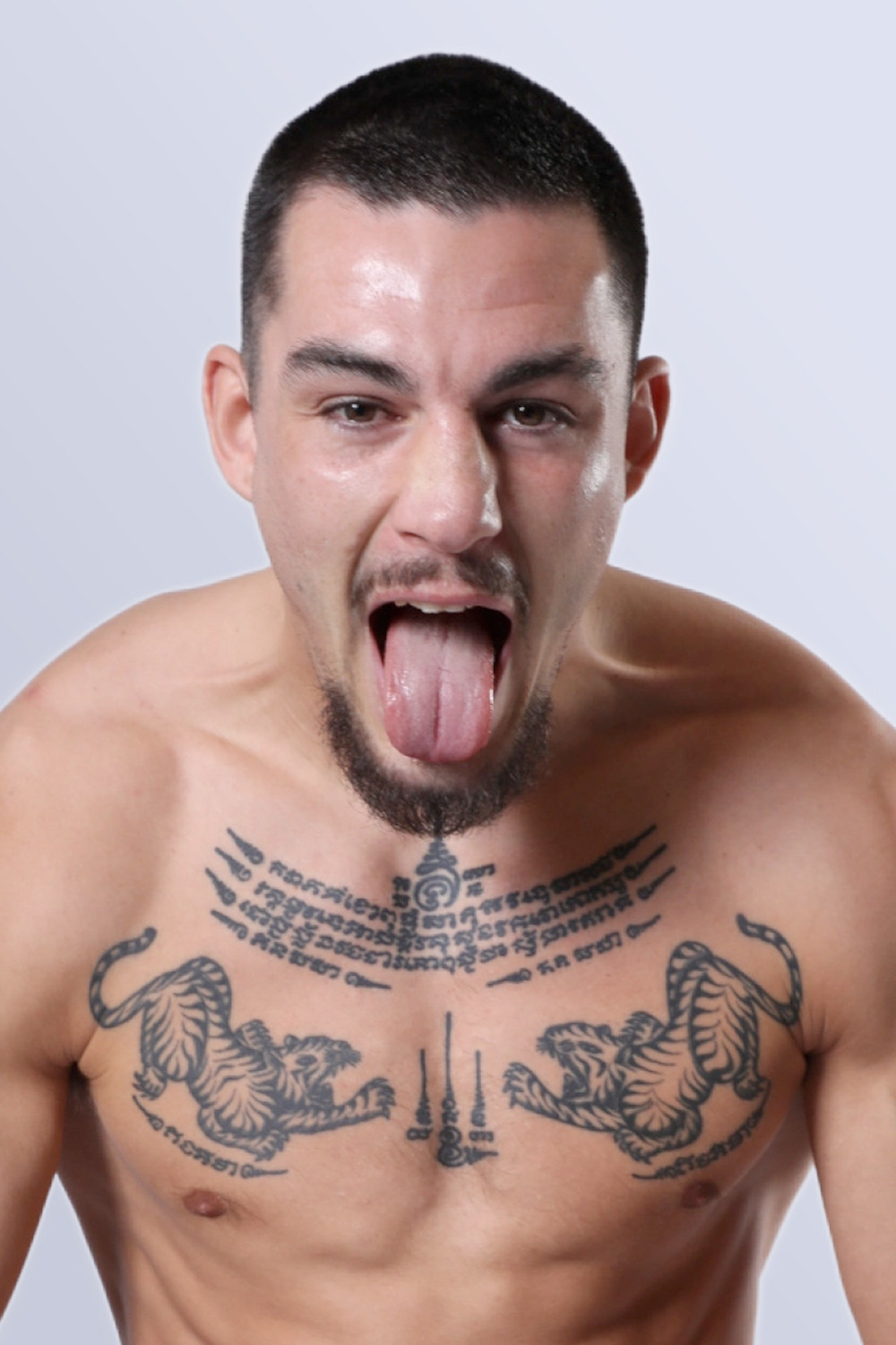 Thian de Vries backdrop