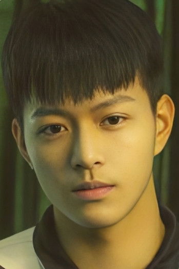 Tong Wei-Feng backdrop