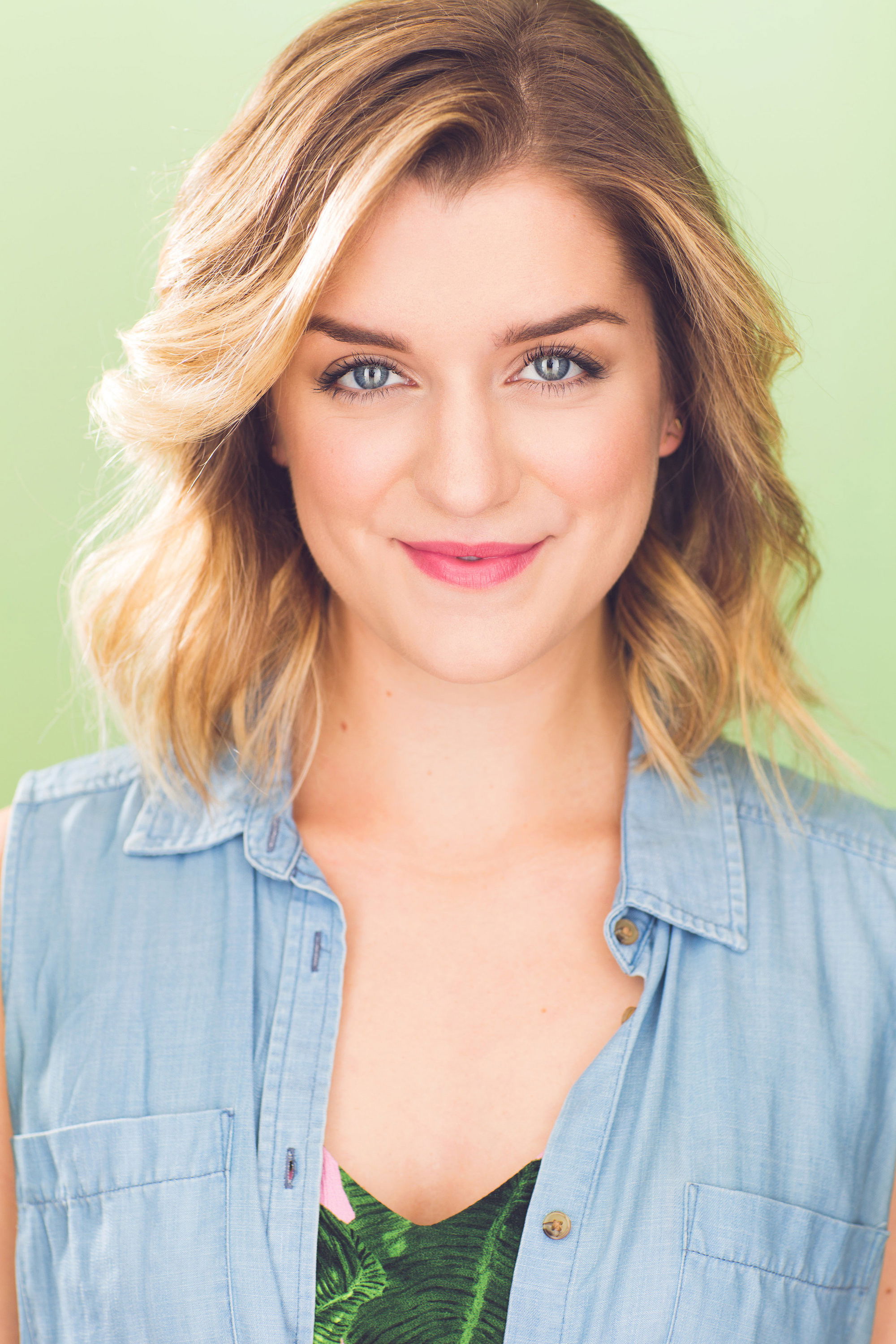 Caroline Cotter backdrop