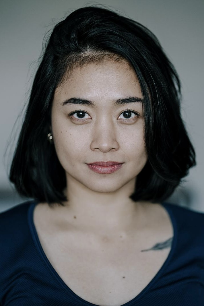 Anne Cruzado backdrop