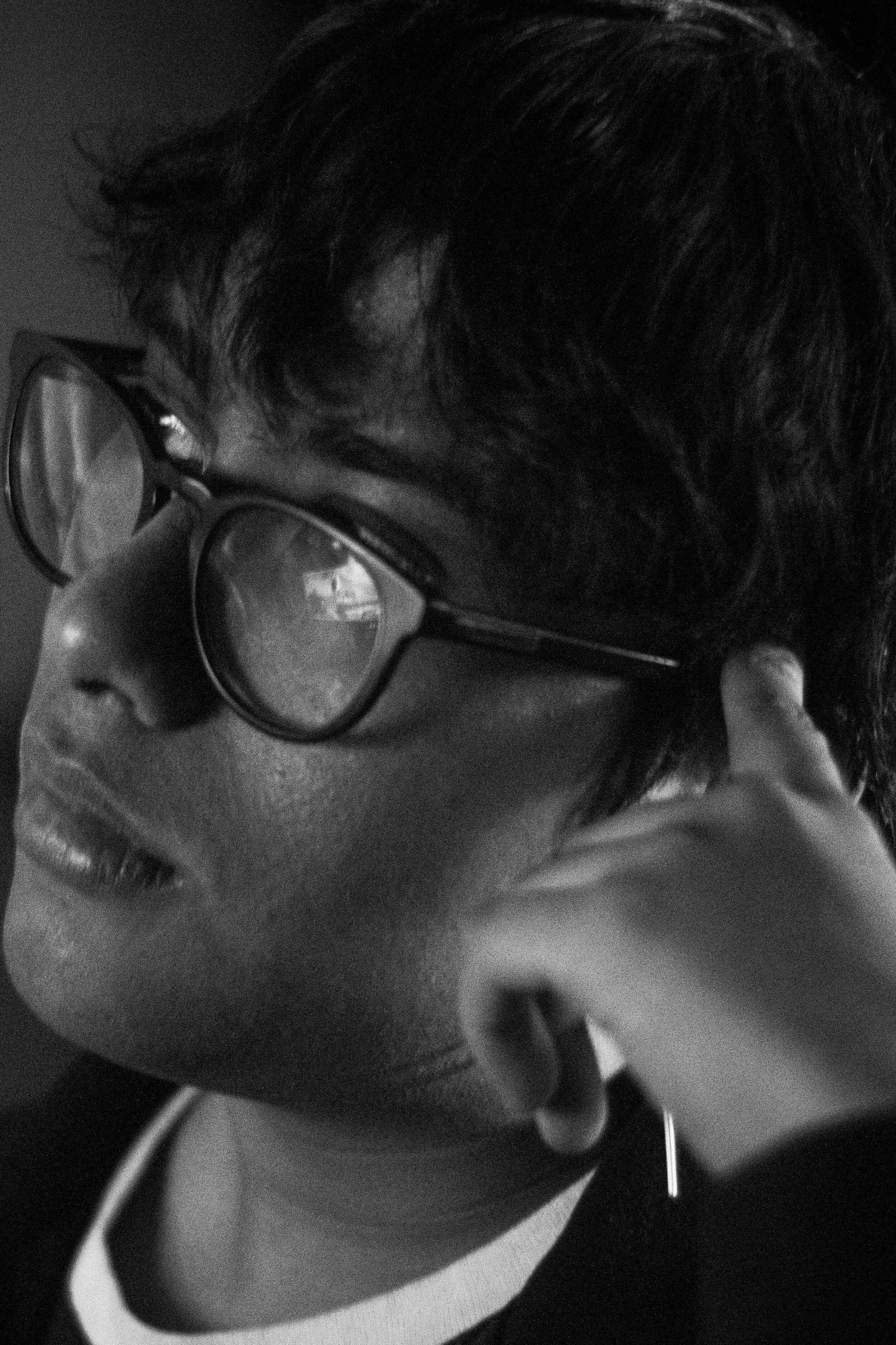 Julio Cesar Silva backdrop