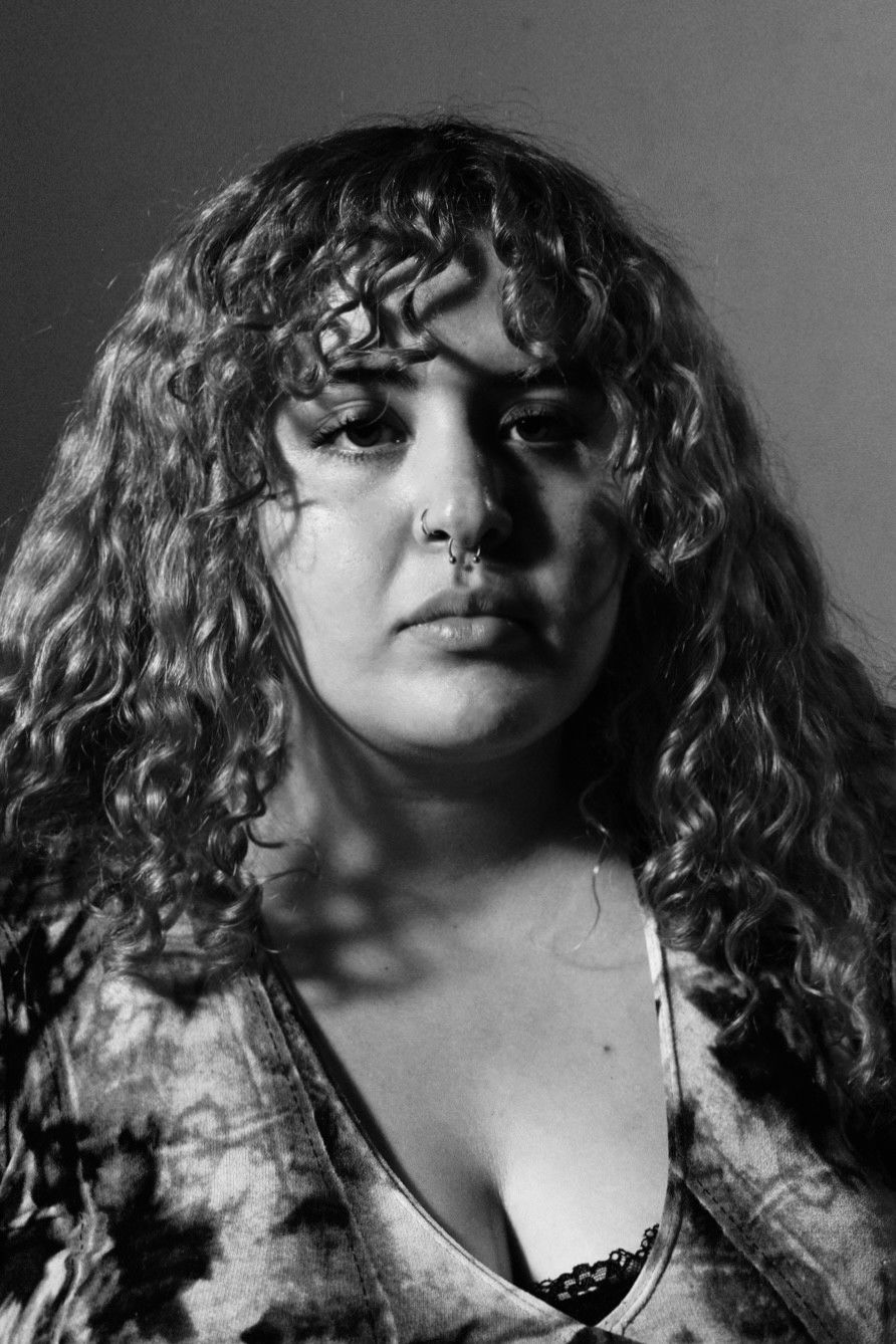 Frida Matista backdrop