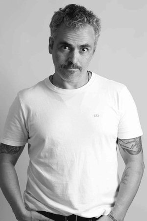 Roberto Muñoz backdrop