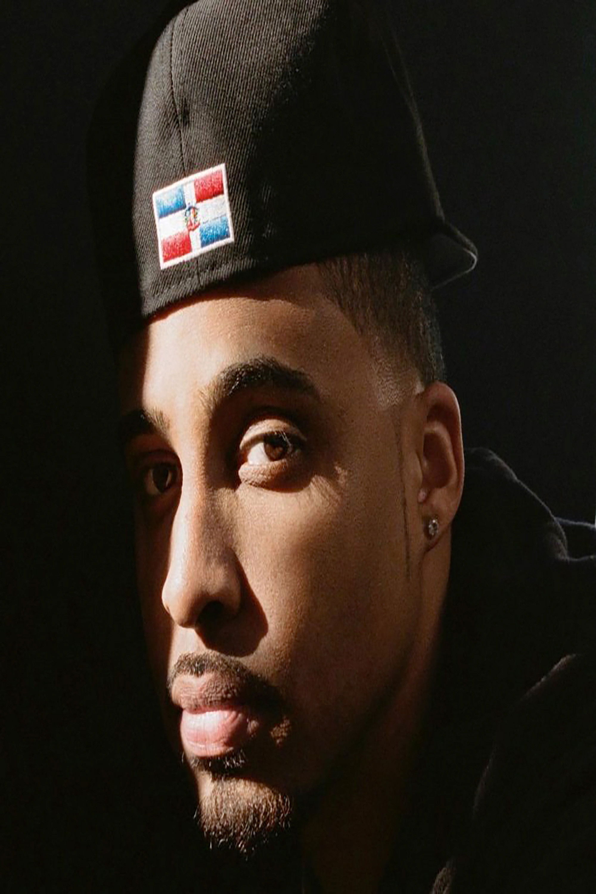 Luis G. Santos backdrop