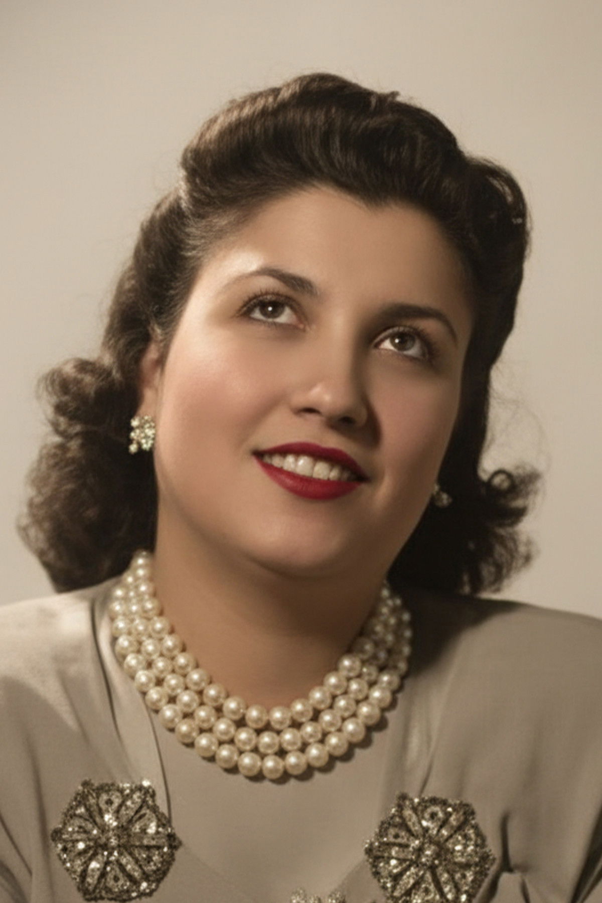 Hacer Buluş backdrop