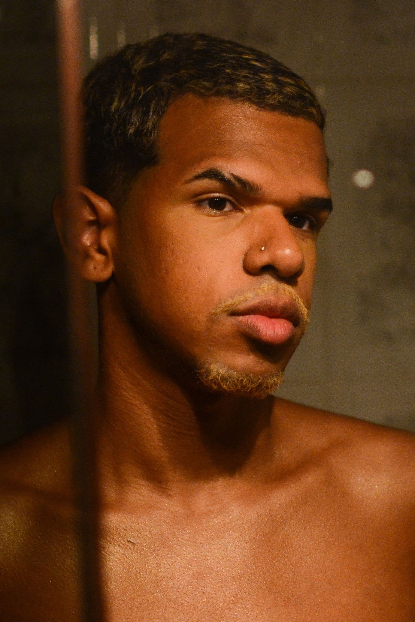 Vittor Adel backdrop