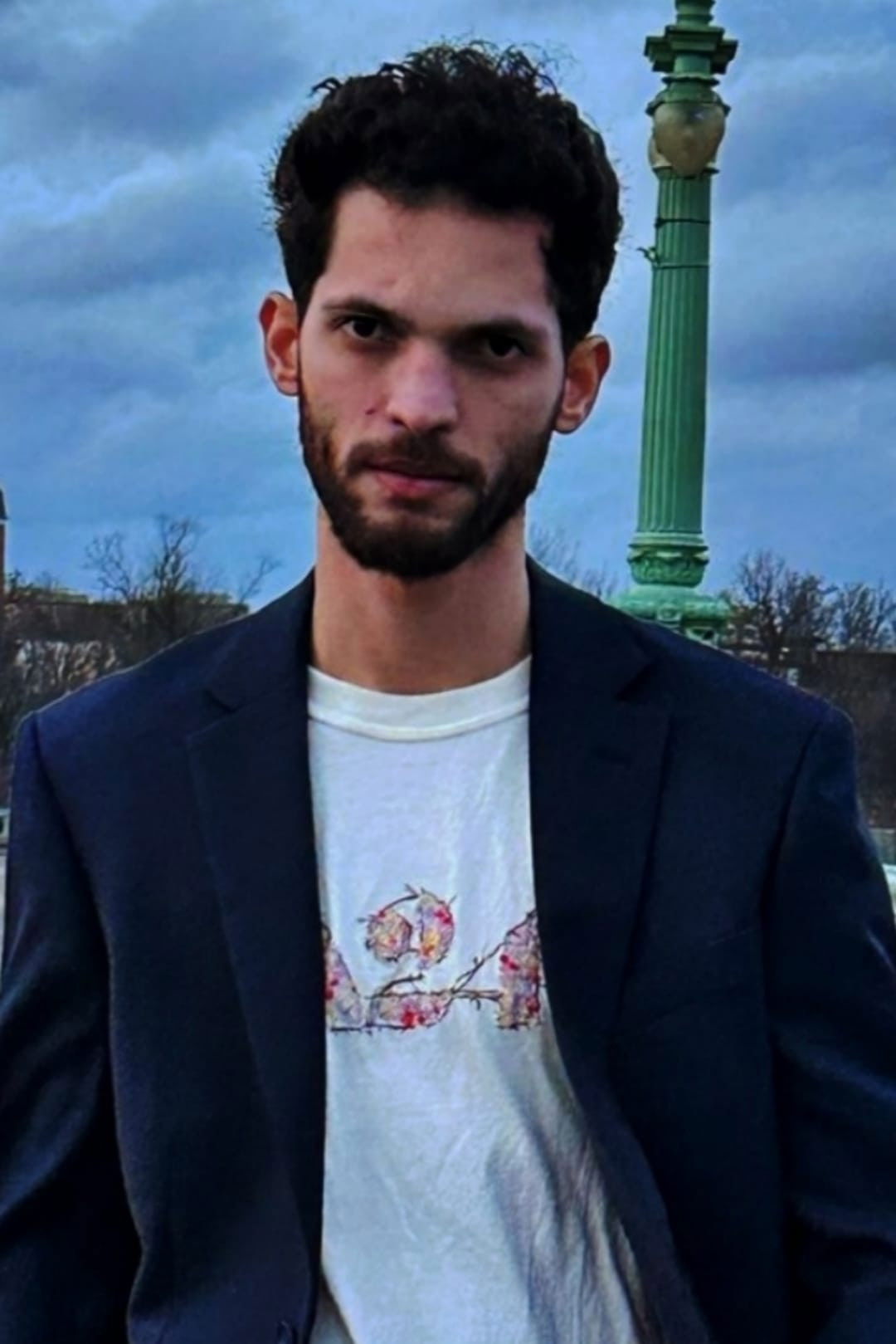 Alejandro Suárez Placeres backdrop