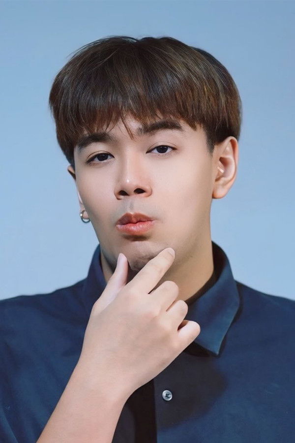 Voravee Thabthimthavorn backdrop