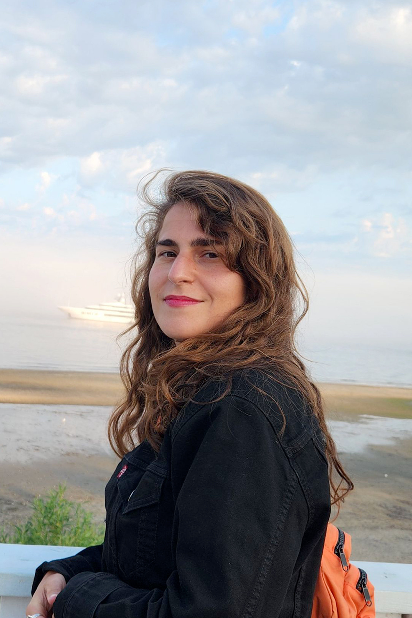 Maude Petel-Légaré backdrop