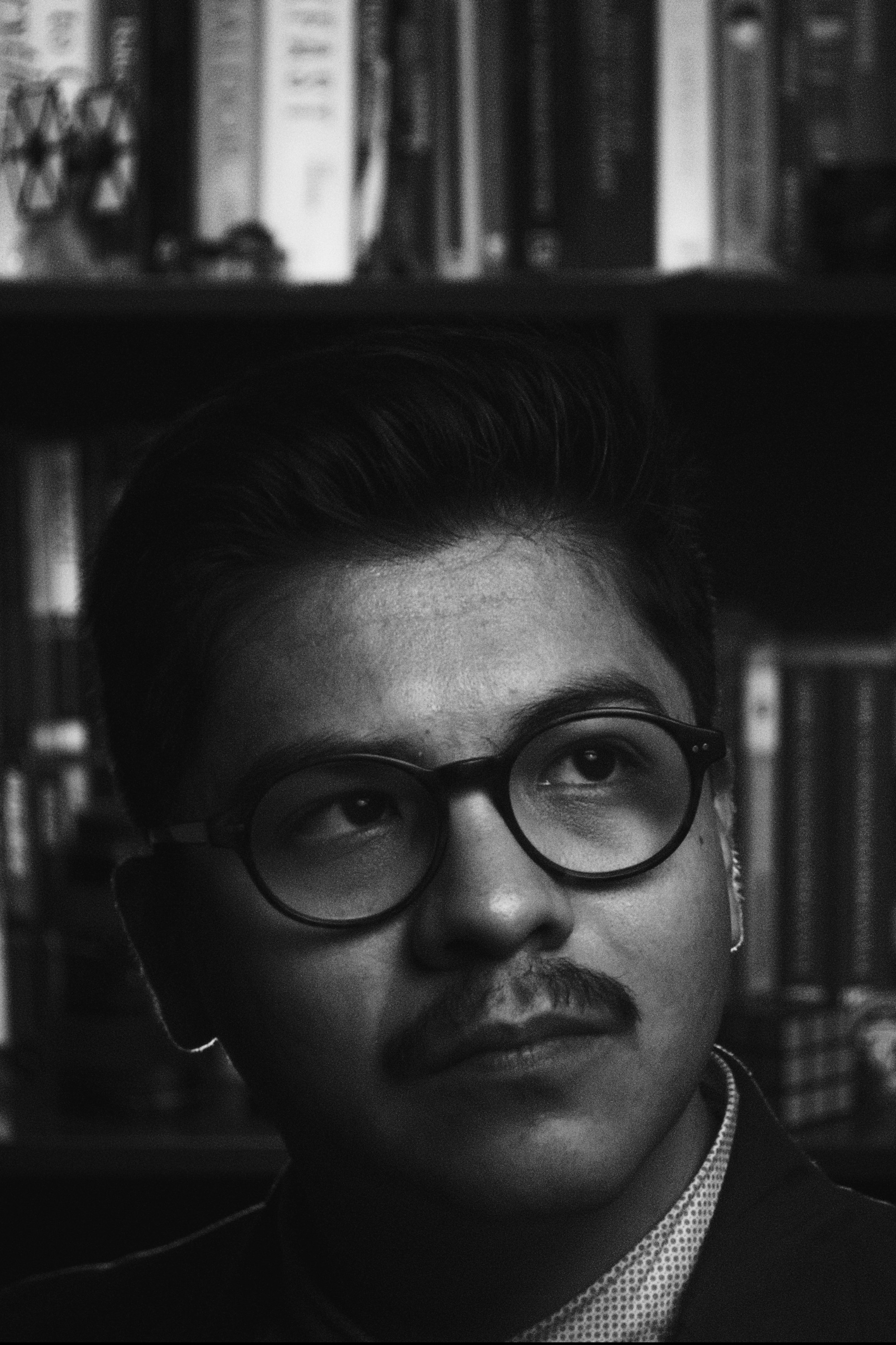 Hugo Daniel Hernández backdrop