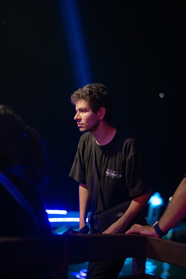 Alejandro Alvarez del Cid backdrop