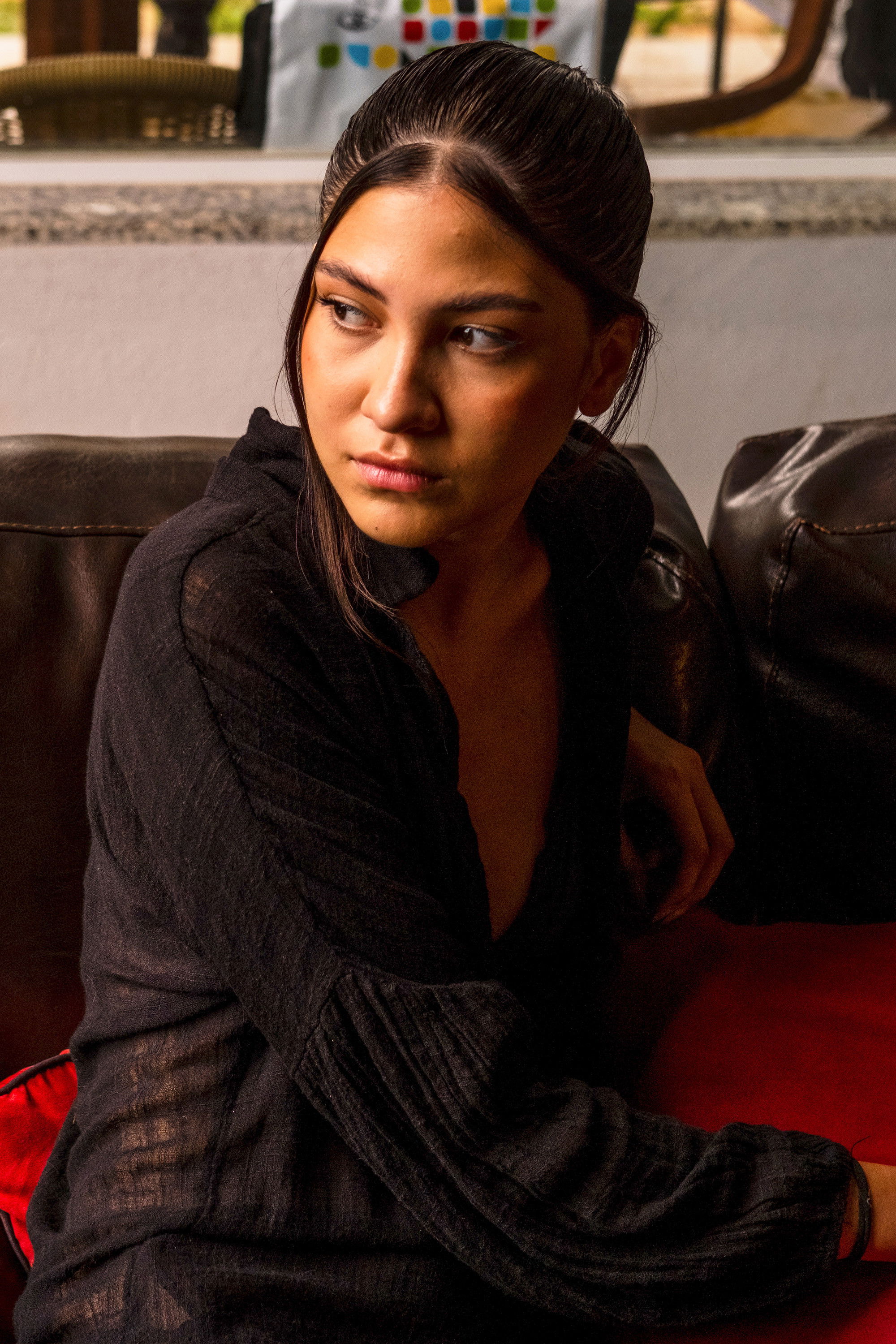 Ana Júlia Goulart backdrop