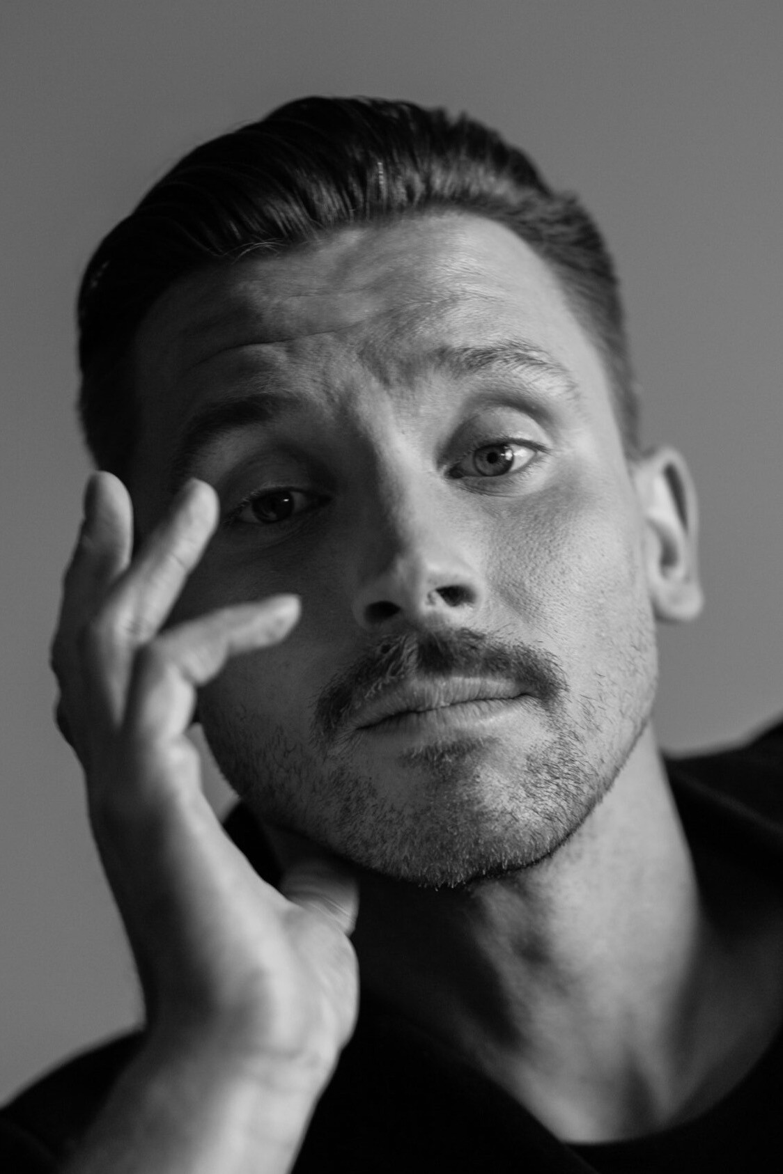 Jonas Baranauskas backdrop