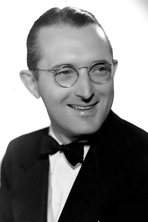 Tommy Dorsey: Tomi Dorsi backdrop