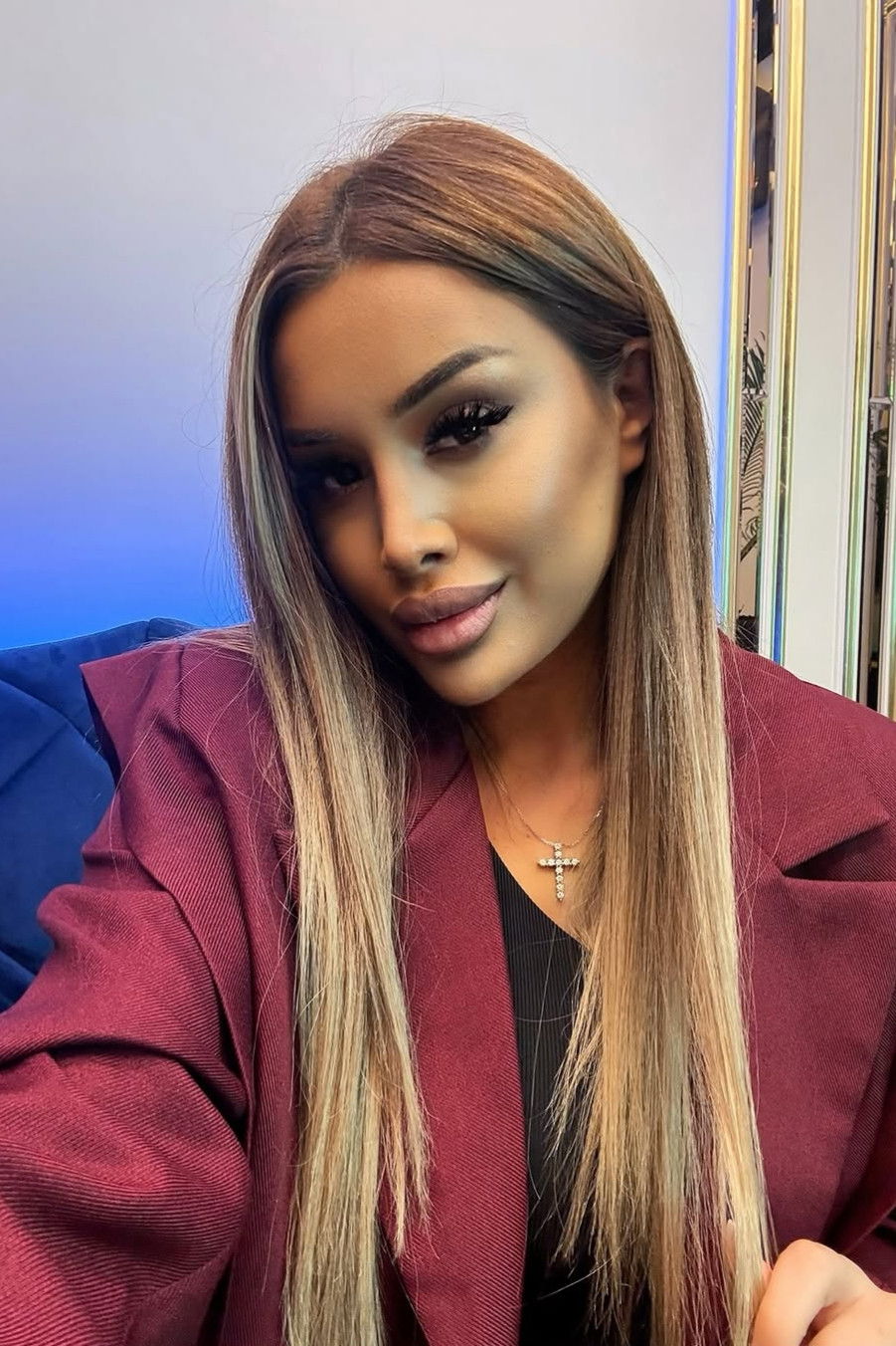 Anati Sakanyan backdrop