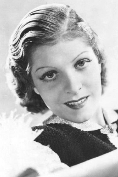 Lisette Lanvin backdrop