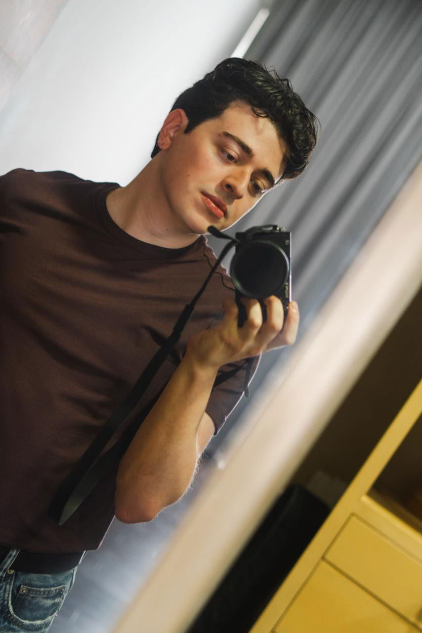 Emiliano Zambrano backdrop