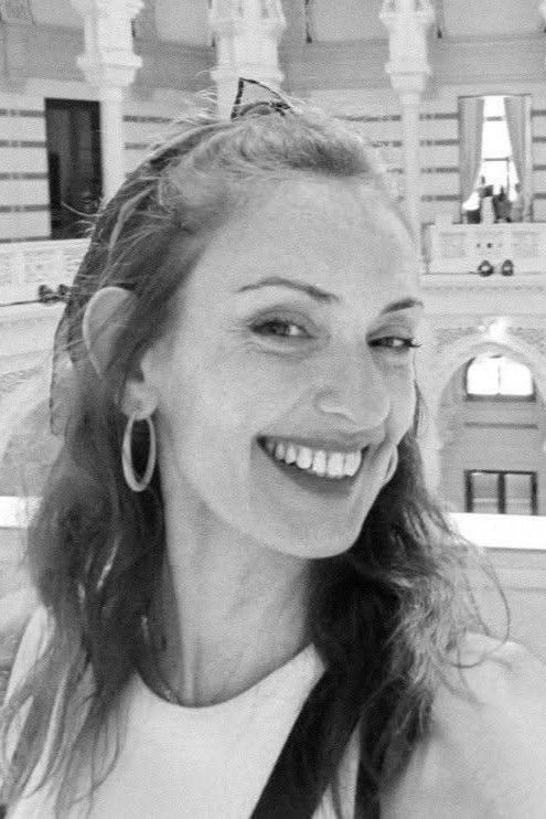 Magda Nenou backdrop