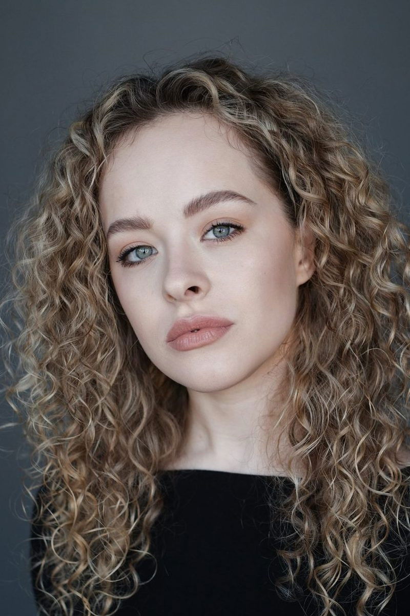 Ника Вигель backdrop