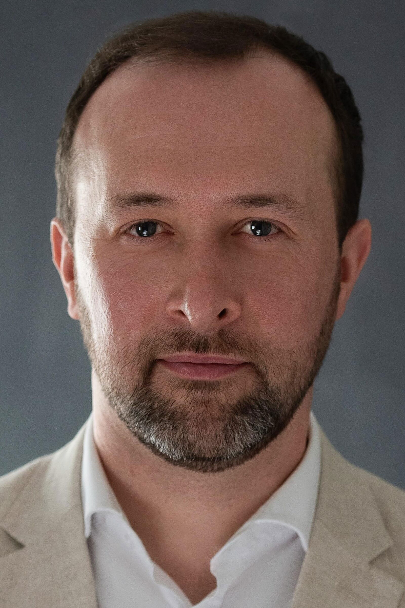 Seán Condon backdrop